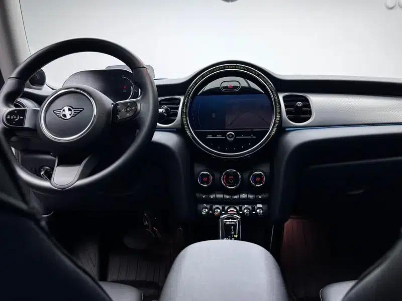 MINI 2023 1.5T COOPER Artist — миниатюра 19