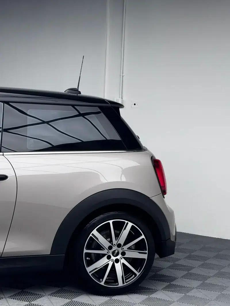 MINI 2023 1.5T COOPER Artist — миниатюра 9