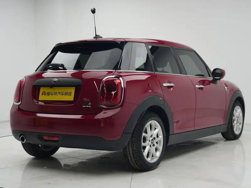 2020 MINI 1.5T ONE 5-Door Edition — миниатюра 7