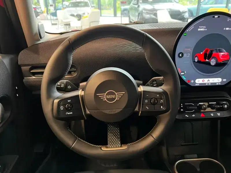 MINI 2025 1.5T COOPER 5-Door Classic — миниатюра 11