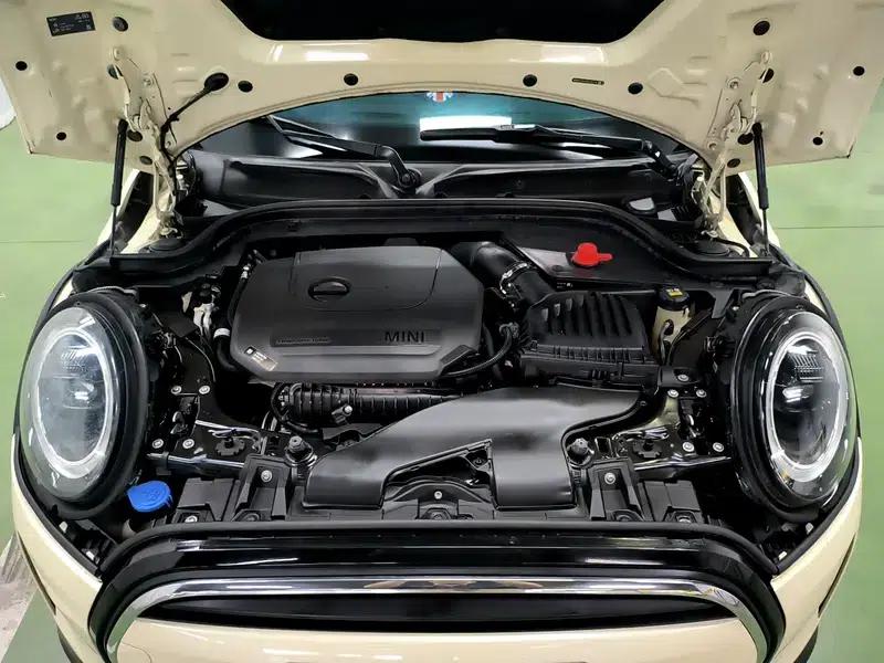 MINI 2022 1.5T COOPER Classic — миниатюра 10