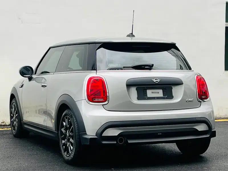 2023 MINI 1.5T ONE — миниатюра 4