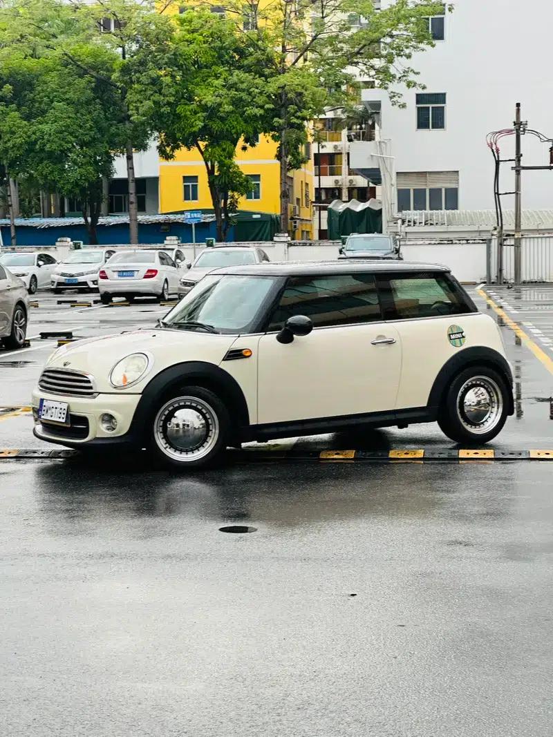 MINI 2012 1.6L COOPER Baker Street — миниатюра 1