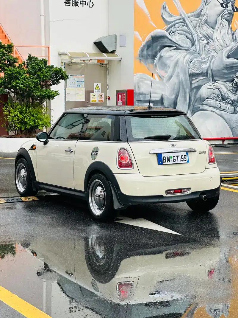 MINI 2012 1.6L COOPER Baker Street — миниатюра 4
