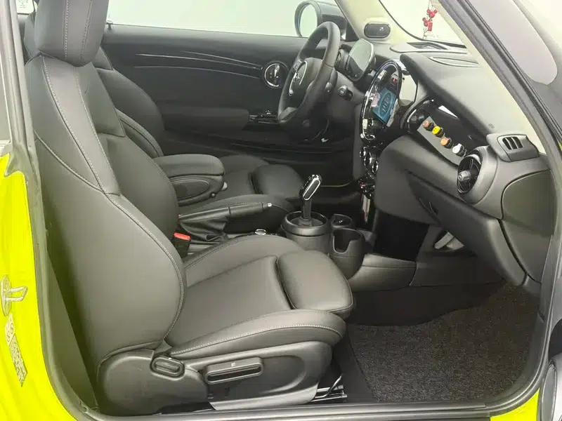 MINI 2023 1.5T COOPER Artist — миниатюра 11