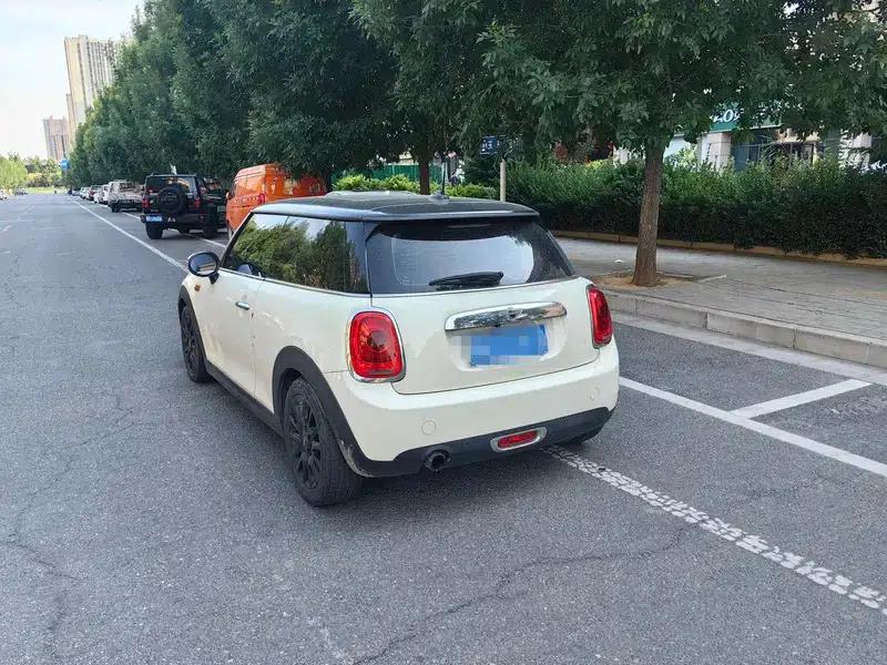 MINI 2016 1.2T ONE Pioneer — миниатюра 4