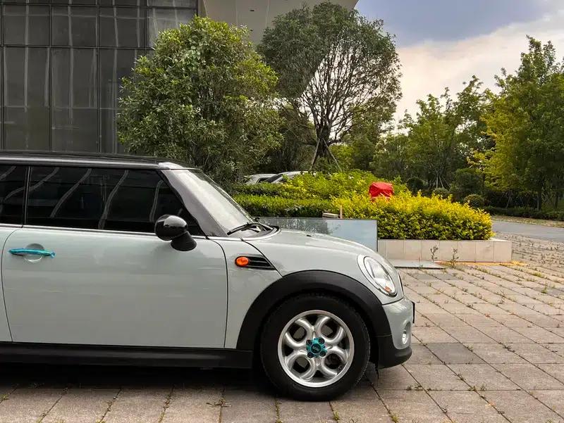 2011 MINI 1.6L COOPER Fun — миниатюра 15