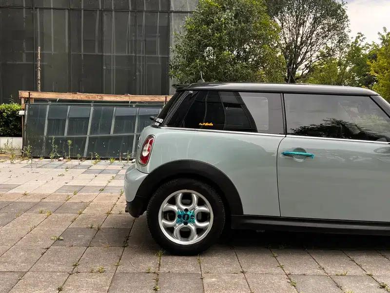 2011 MINI 1.6L COOPER Fun — миниатюра 16