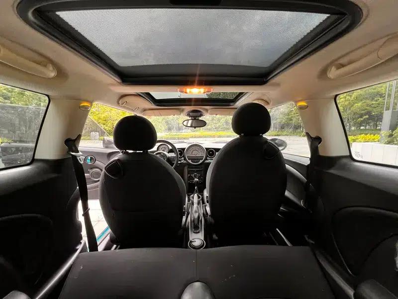 2011 MINI 1.6L COOPER Fun — миниатюра 22