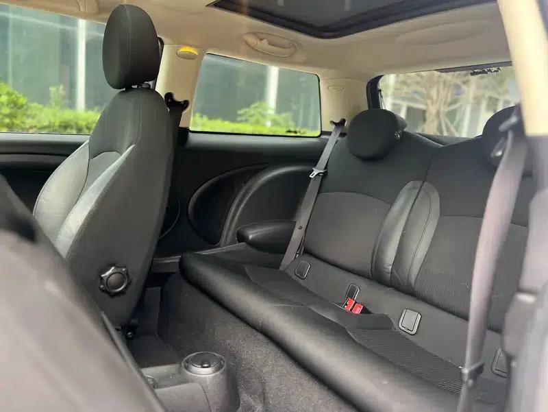 2011 MINI 1.6L COOPER Fun — миниатюра 40