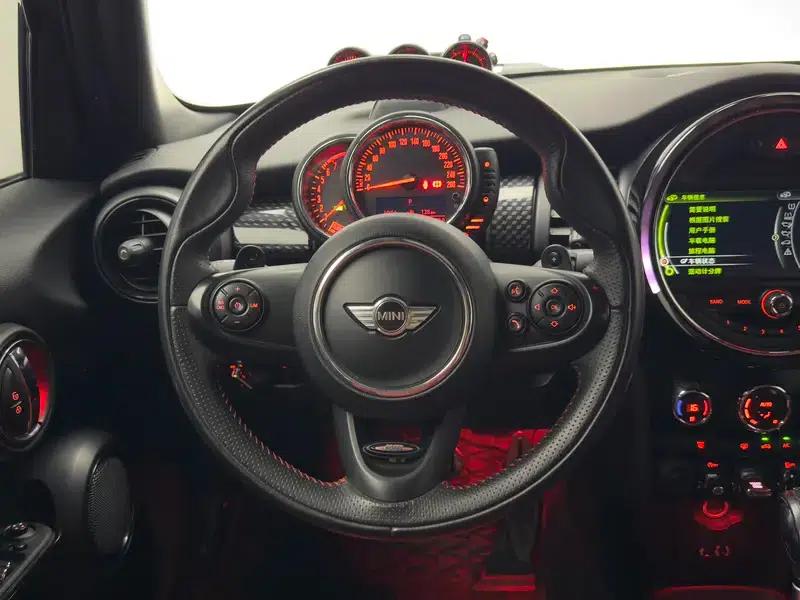 2016 MINI 2.0T COOPER S Performance 5-Door — миниатюра 16