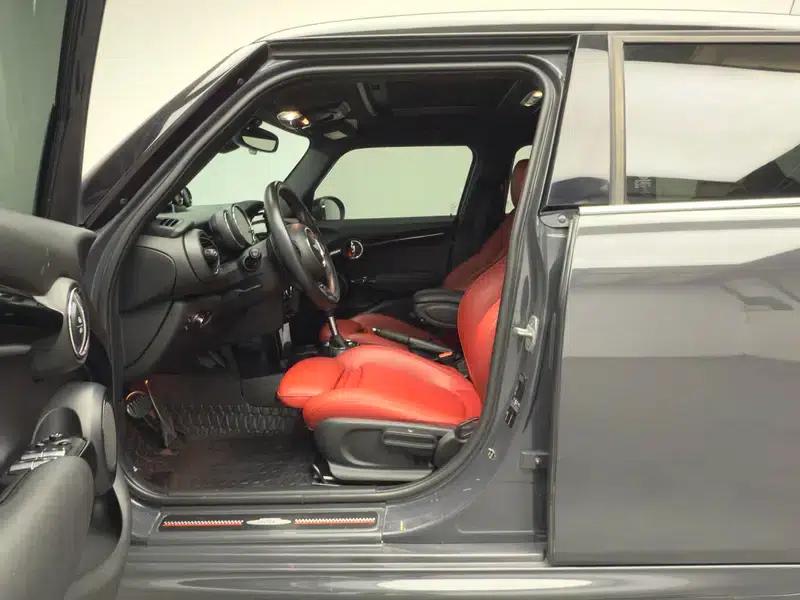 2016 MINI 2.0T COOPER S Performance 5-Door — миниатюра 17