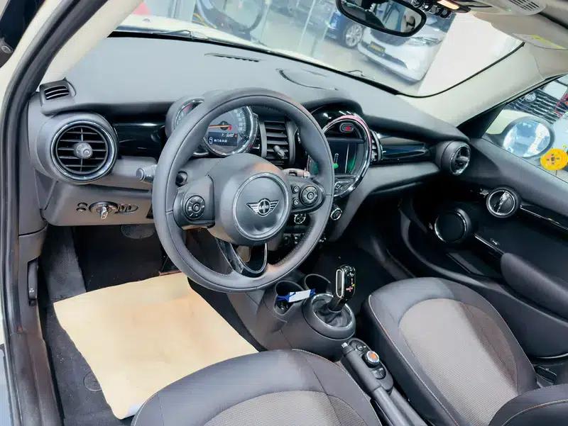 MINI 2021 1.5T ONE PLUS 5-Door Version — миниатюра 14
