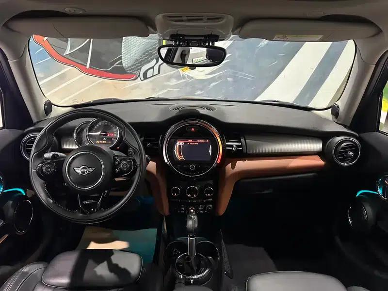 2016 MINI 2.0T COOPER S Avantgarde 5-Door Edition — миниатюра 14
