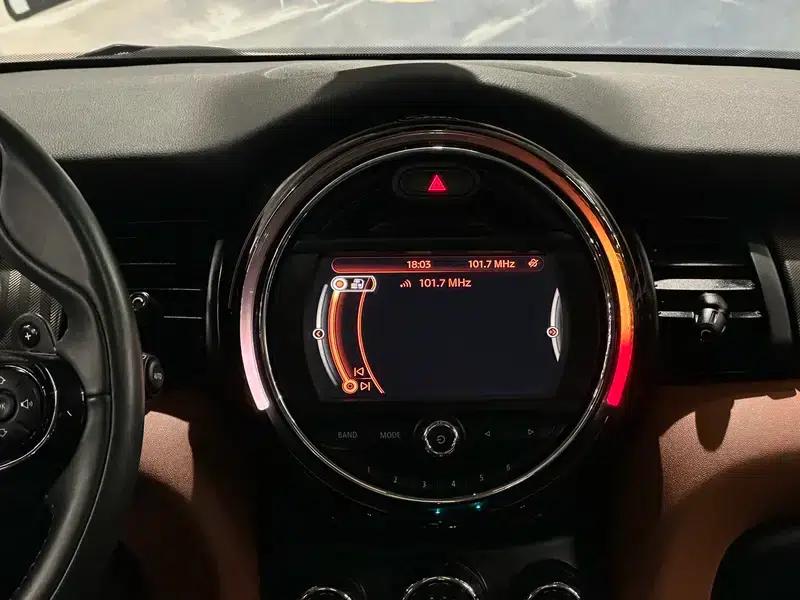 2016 MINI 2.0T COOPER S Avantgarde 5-Door Edition — миниатюра 19