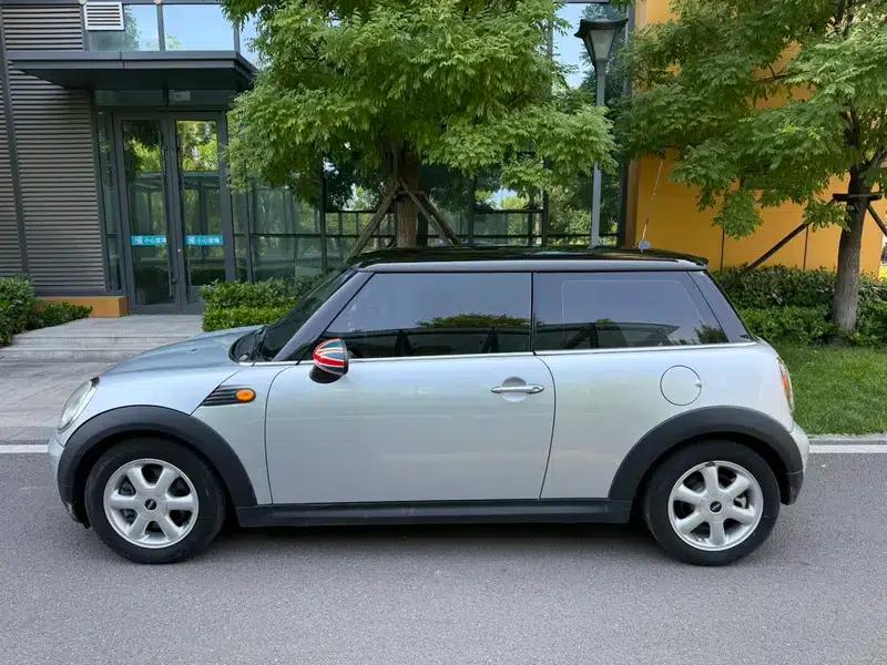 MINI 2010 1.6L COOPER Cheer — миниатюра 4