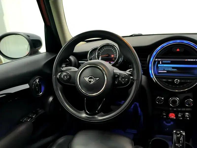 2019 MINI 1.5T COOPER Classic 5-Door — миниатюра 16