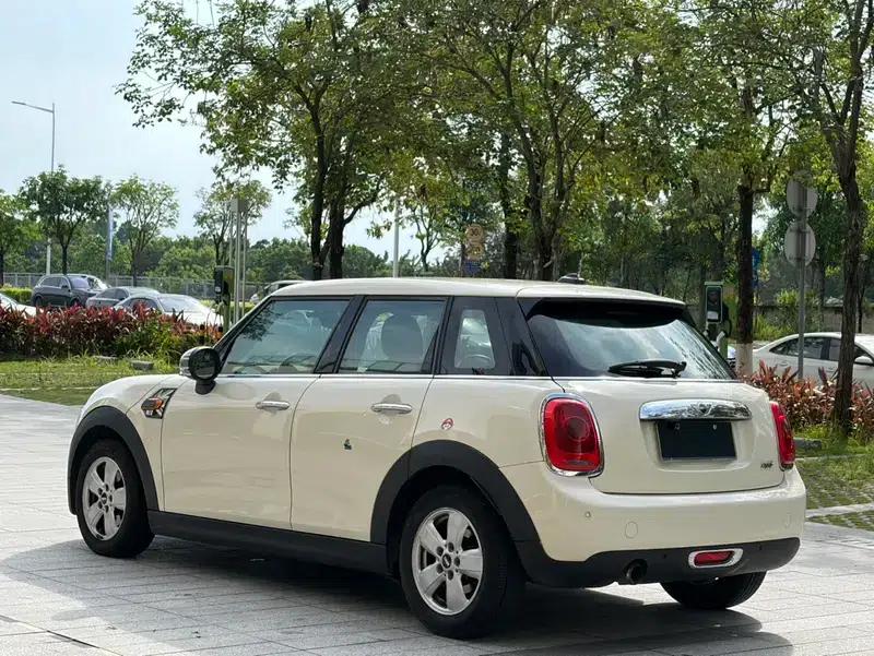 2015 MINI 1.2T Manual ONE 5-Door — миниатюра 4