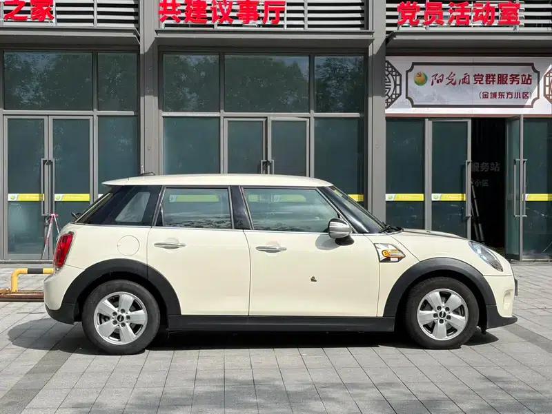 2015 MINI 1.2T Manual ONE 5-Door — миниатюра 7