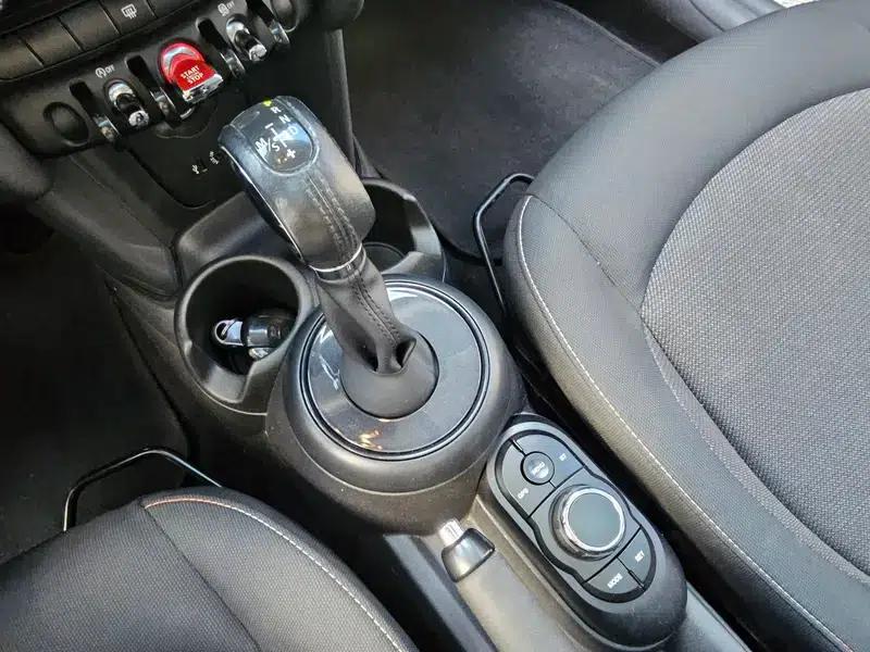 2015 MINI 1.2T ONE 5-Door — миниатюра 8