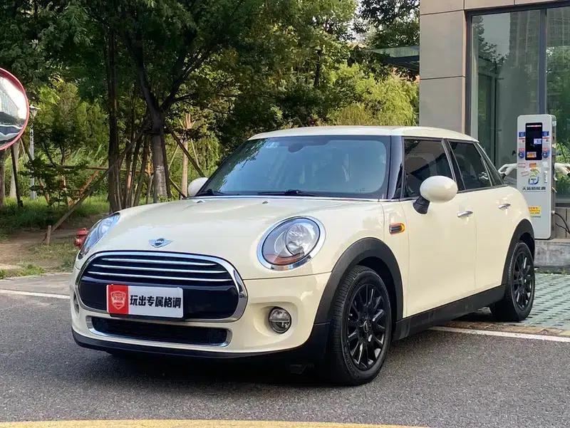 2016 MINI 1.5T COOPER 5-door version — миниатюра 1