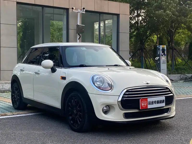 2016 MINI 1.5T COOPER 5-door version — миниатюра 3