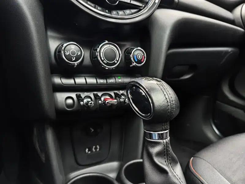 2016 MINI 1.2T ONE — миниатюра 11