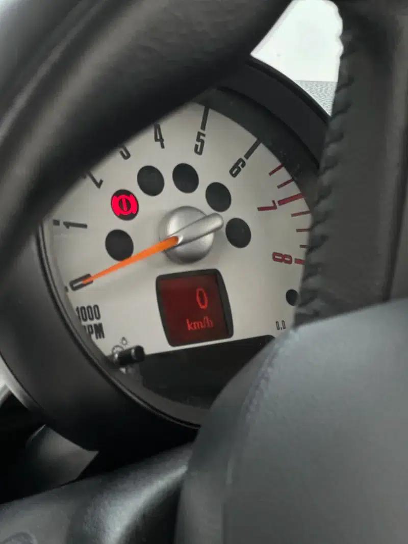 2011 MINI 1.6L COOPER Fun — миниатюра 11