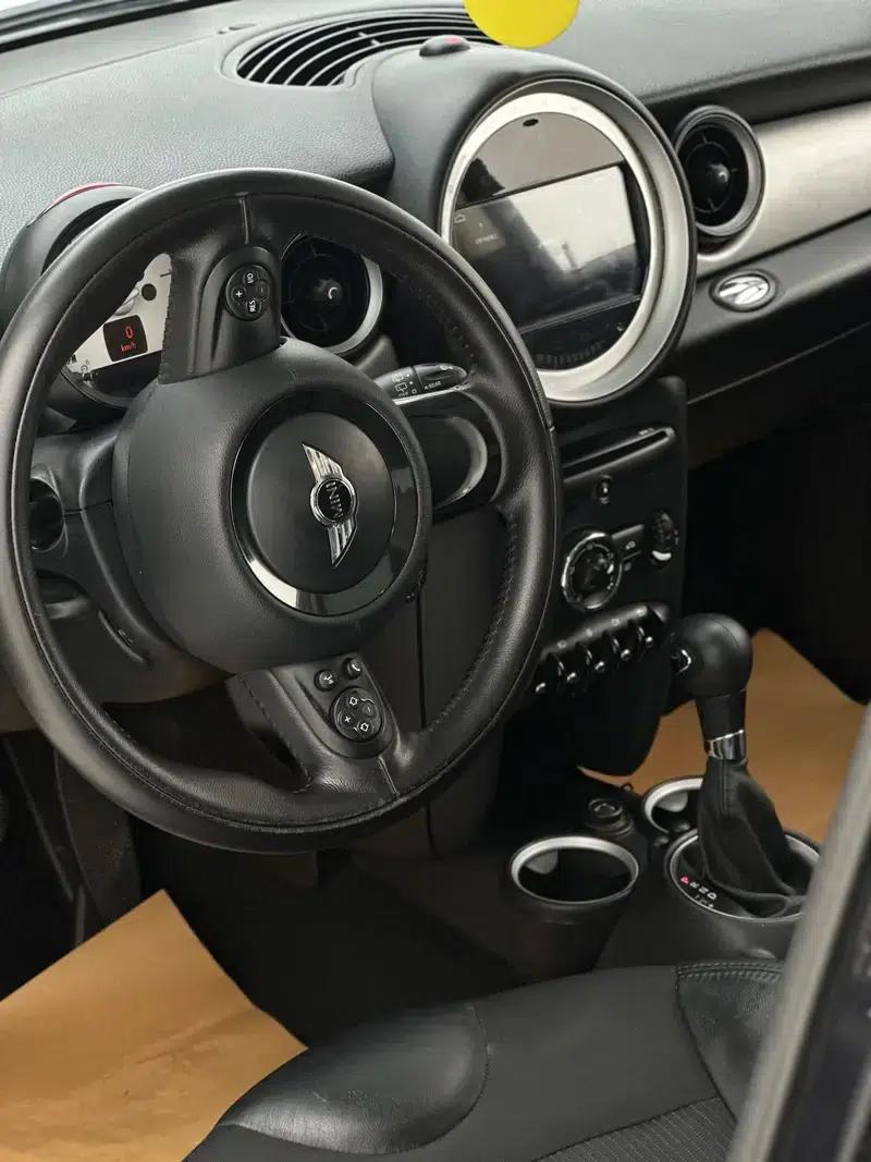 2011 MINI 1.6L COOPER Fun — миниатюра 12