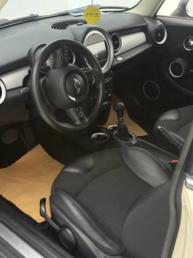 2011 MINI 1.6L COOPER Fun — миниатюра 13