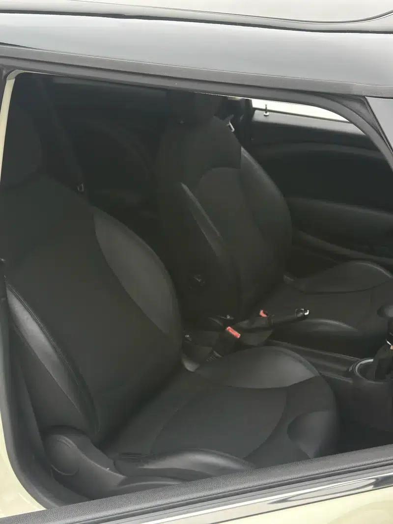 2011 MINI 1.6L COOPER Fun — миниатюра 14