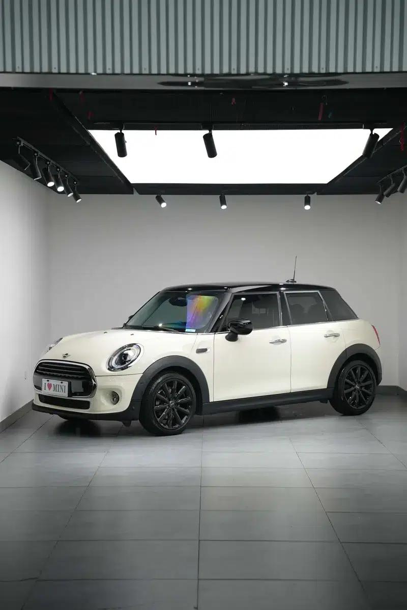 MINI 2021 1.5T COOPER Artist 5-Door Edition — миниатюра 3
