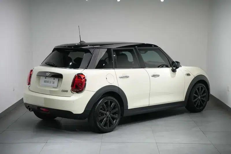 MINI 2021 1.5T COOPER Artist 5-Door Edition — миниатюра 4