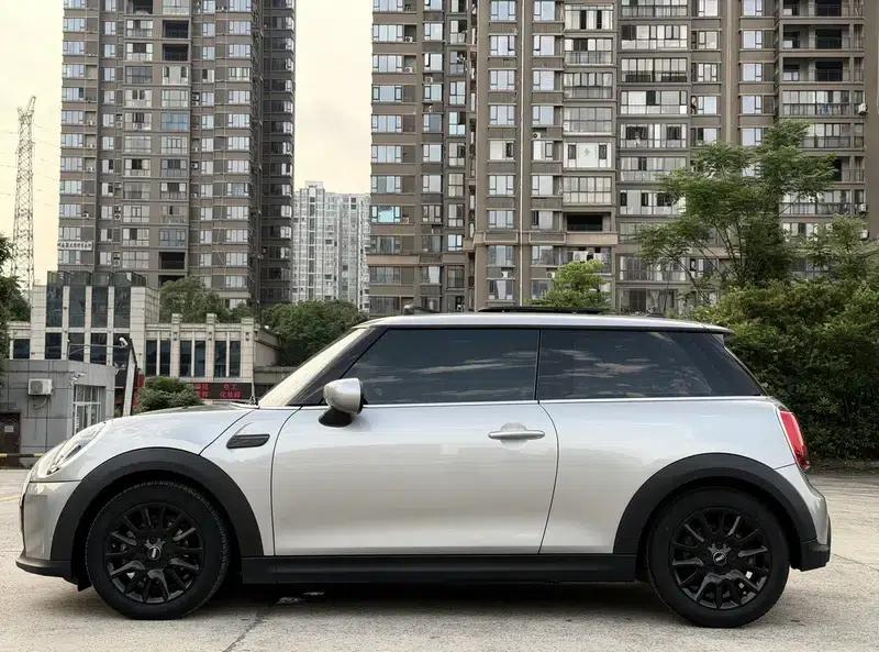 2023 MINI 1.5T ONE — миниатюра 4