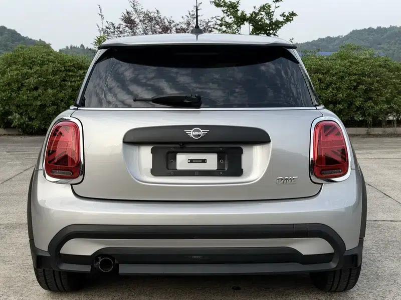 2023 MINI 1.5T ONE — миниатюра 6