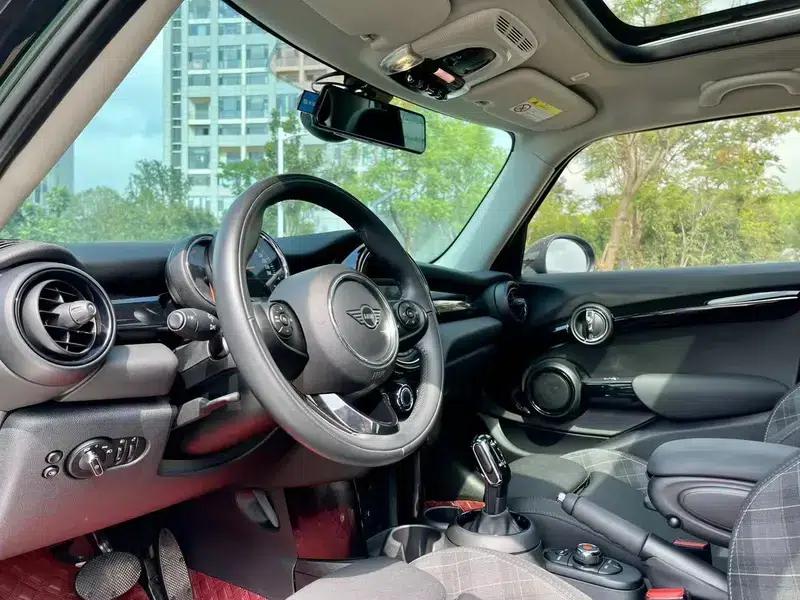 MINI 2019 1.5T COOPER 60th Anniversary Edition (5-door version) — миниатюра 16