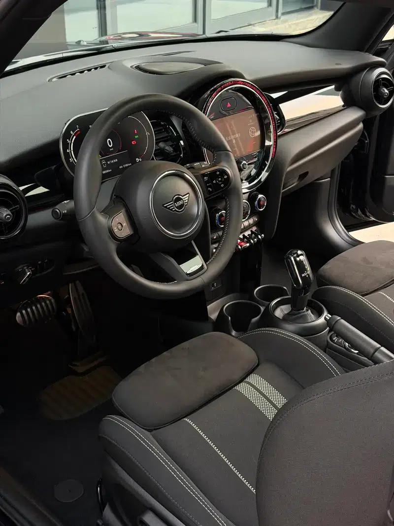 MINI 2022 1.5T COOPER Black Label Special Edition — миниатюра 18