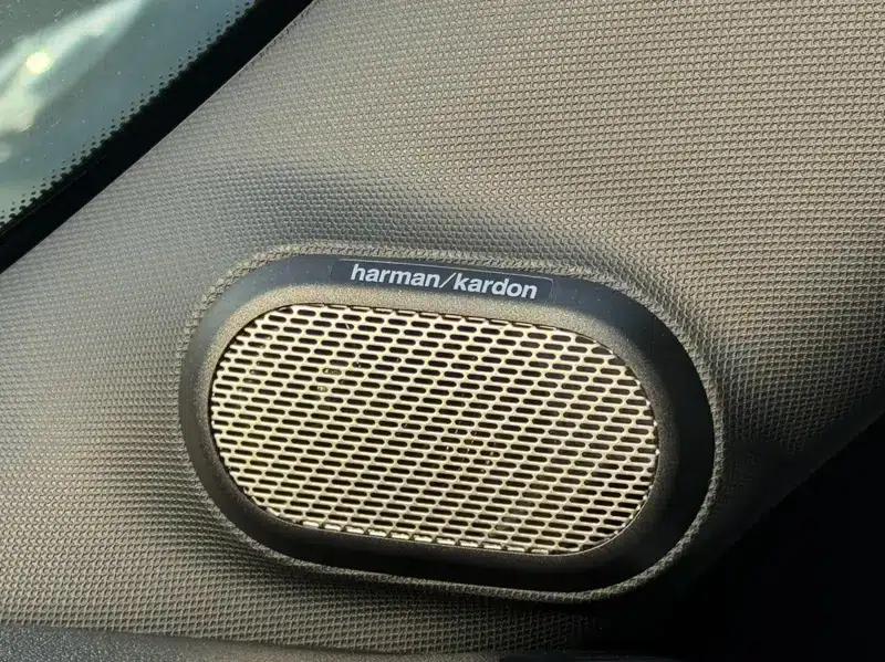 MINI 2025 2.0T COOPER S 5-Door Artist Edition — миниатюра 12