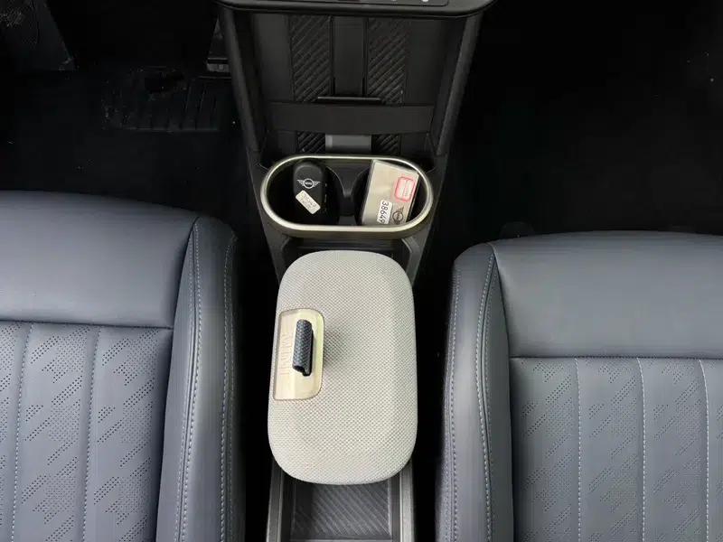 MINI 2025 2.0T COOPER S 5-Door Artist Edition — миниатюра 17