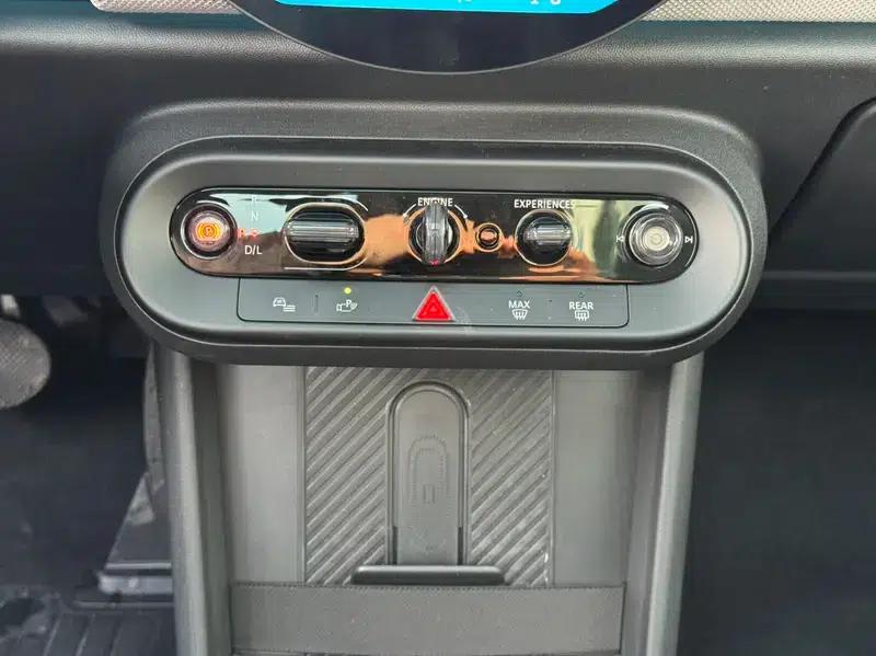 MINI 2025 2.0T COOPER S 5-Door Artist Edition — миниатюра 9