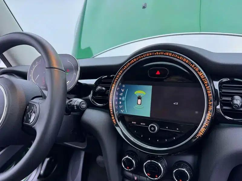 MINI 2022 1.5T COOPER Classic — миниатюра 6