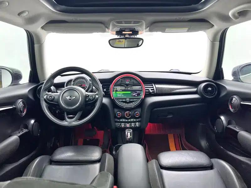 MINI 2019 2.0T COOPER S Classic — миниатюра 14