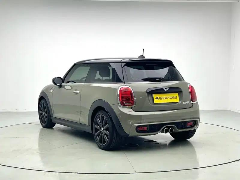 MINI 2019 2.0T COOPER S Classic — миниатюра 5