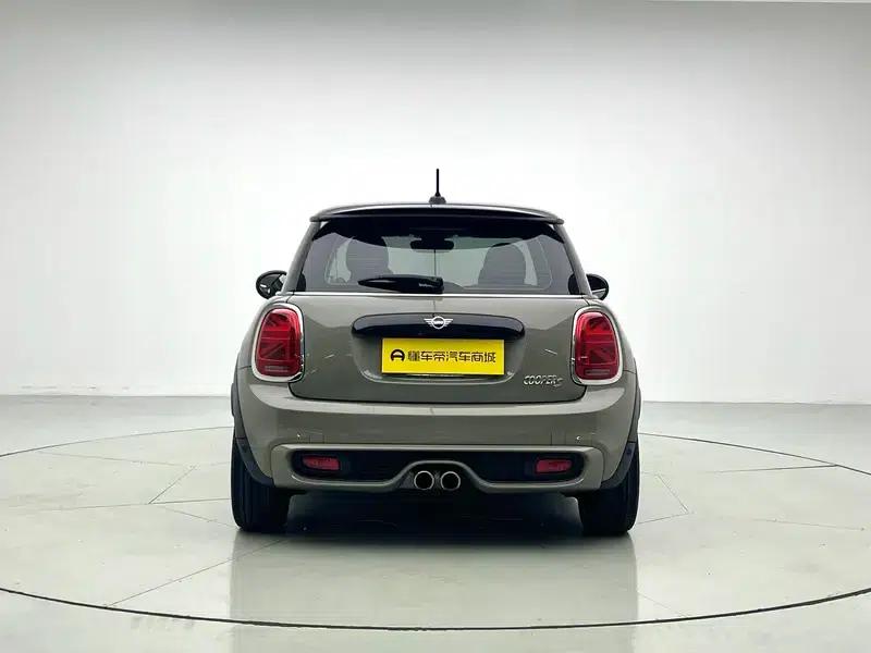 MINI 2019 2.0T COOPER S Classic — миниатюра 6