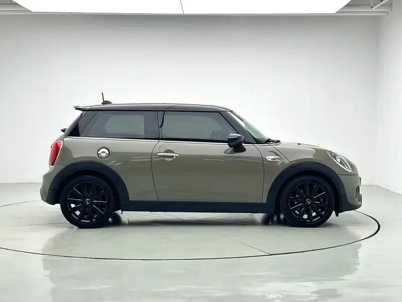 MINI 2019 2.0T COOPER S Classic — миниатюра 8