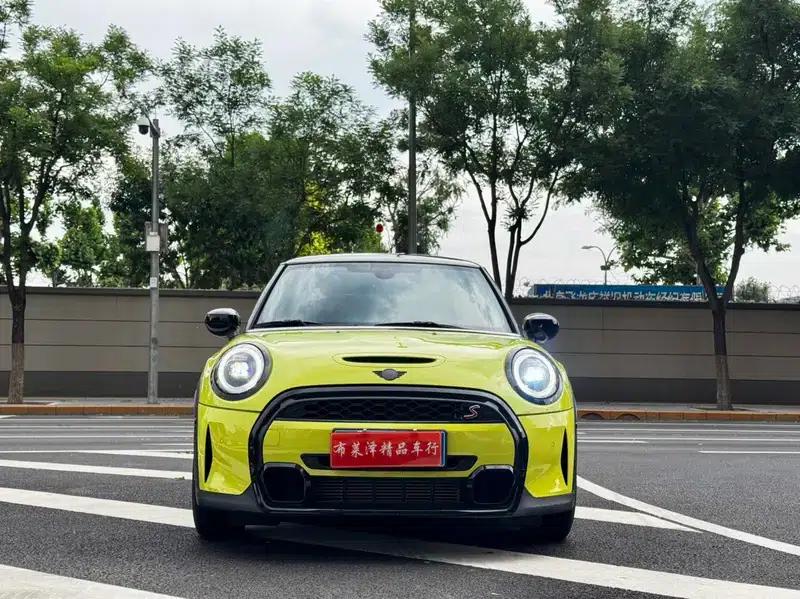 MINI 2023 Facelift 2.0T COOPER S Artist — миниатюра 2