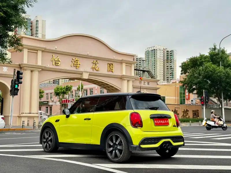 MINI 2023 Facelift 2.0T COOPER S Artist — миниатюра 5
