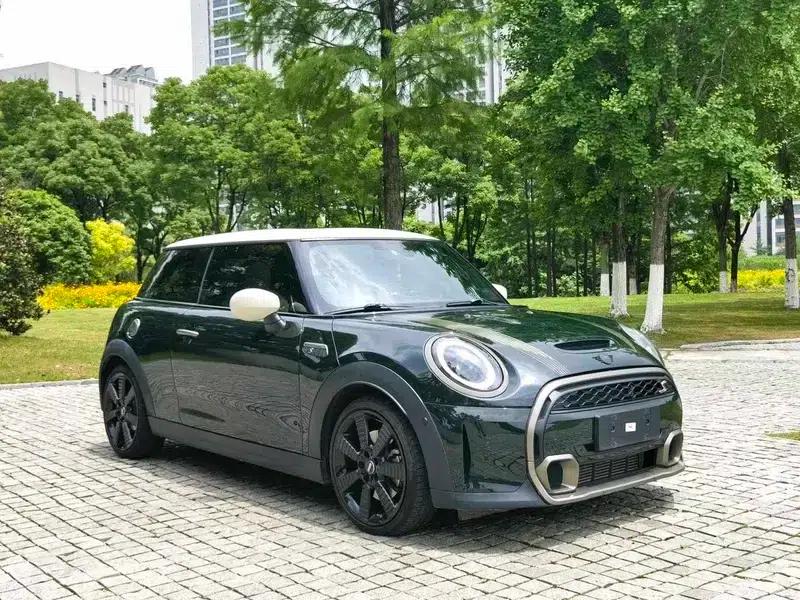 MINI 2023 2.0T COOPER S Obsession Edition — миниатюра 3