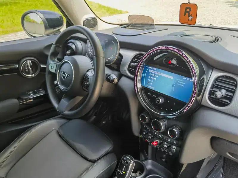 MINI 2023 1.5T COOPER Artist — миниатюра 9