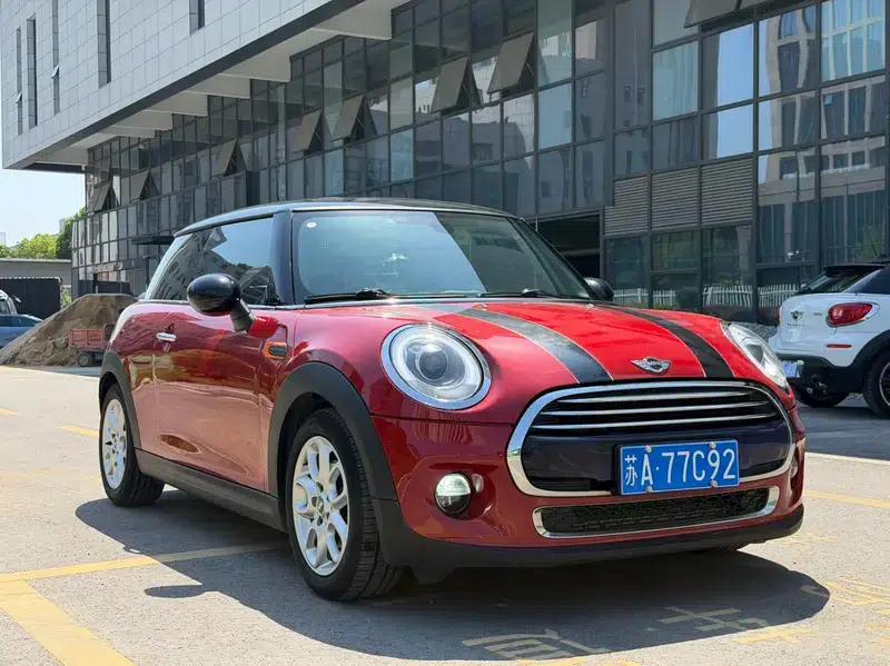 2016 MINI 1.5T COOPER Avant-garde — миниатюра 3